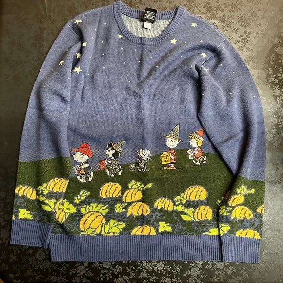 Peanuts Halloween Sweater - Picture 1 of 5